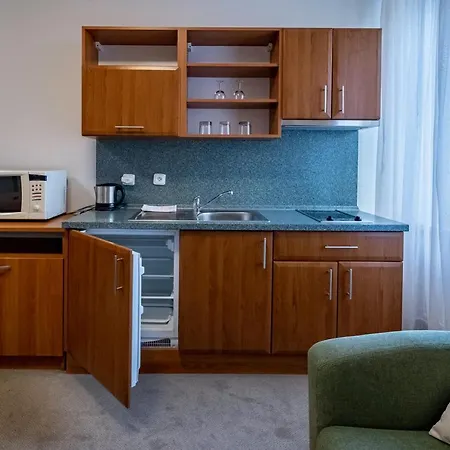 Relax Stork Hotel
