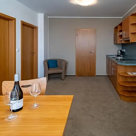 Hotel Relax Stork 3*