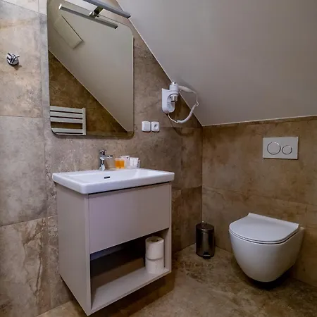 Relax Stork 3* ليدنيس