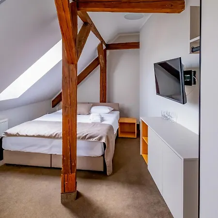 فندق Relax Stork 3*