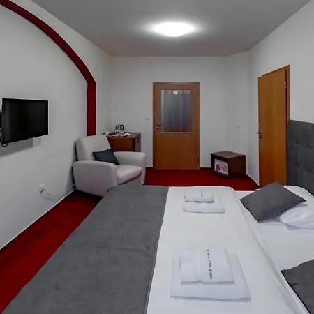 فندق Relax Stork ليدنيس