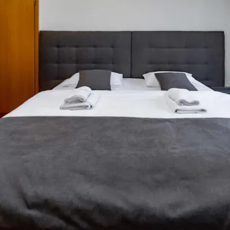Aparthotel Stork 3*