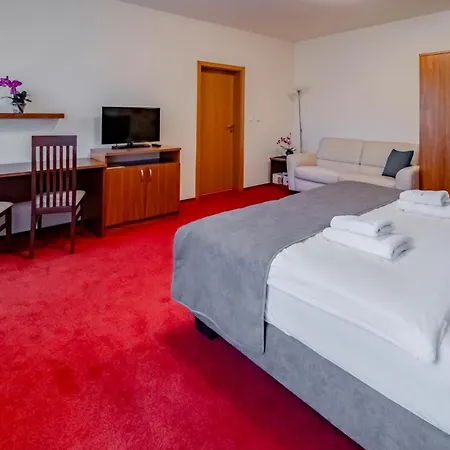 فندق Relax Stork ليدنيس