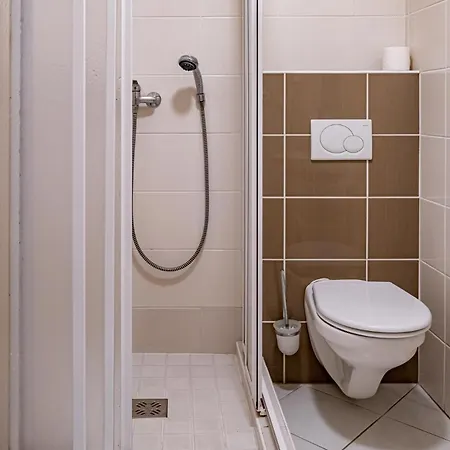 Relax Stork ليدنيس