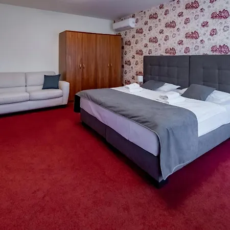 Aparthotel Stork