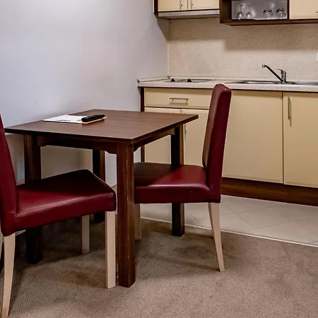 فندق Relax Stork 3*