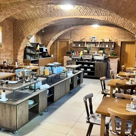 فندق Relax Stork ليدنيس