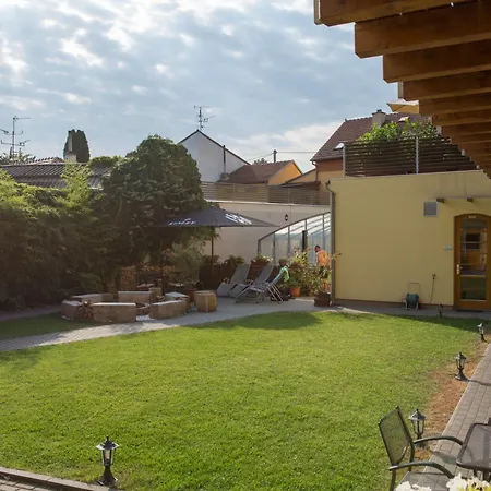 Relax Stork 3* ليدنيس