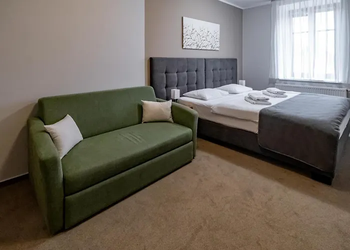 מלון דירות Relax Stork 3*